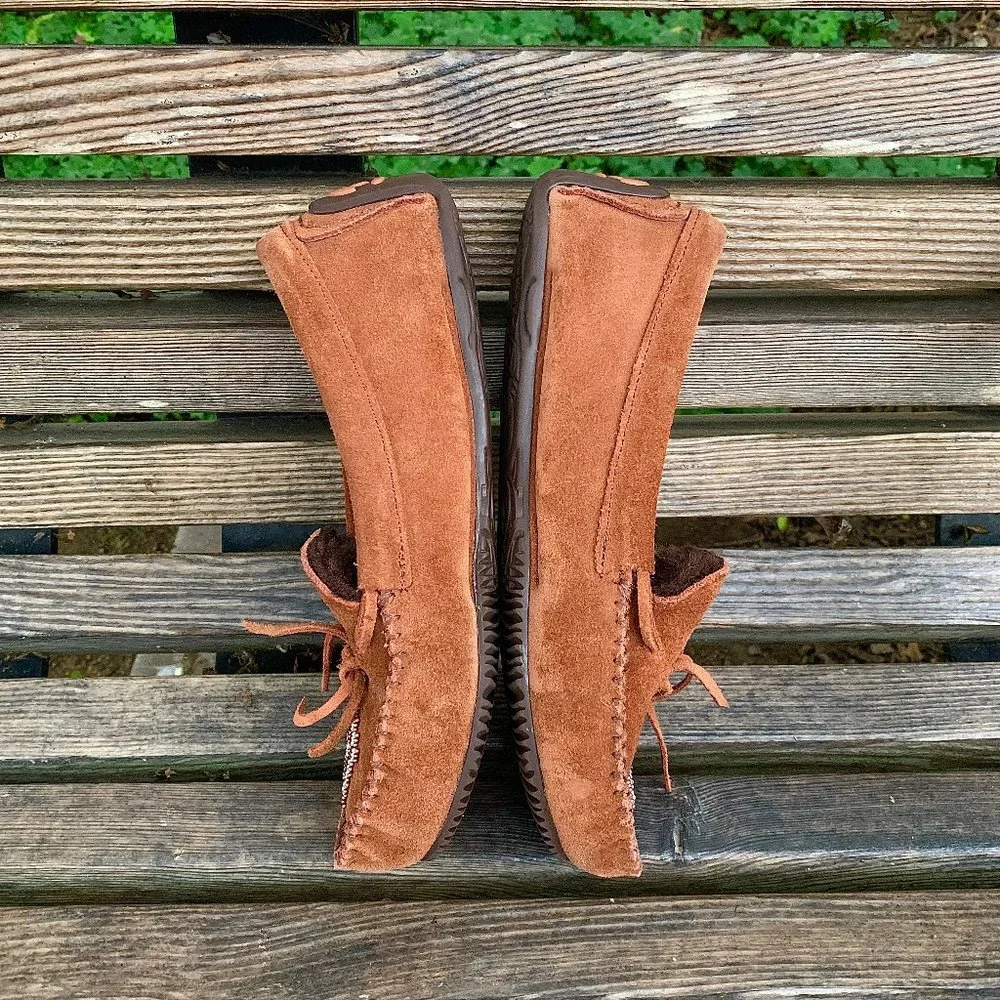 Manitobah Mukluks Canoe suede fleece lined moccasins - Picture 8 of 10